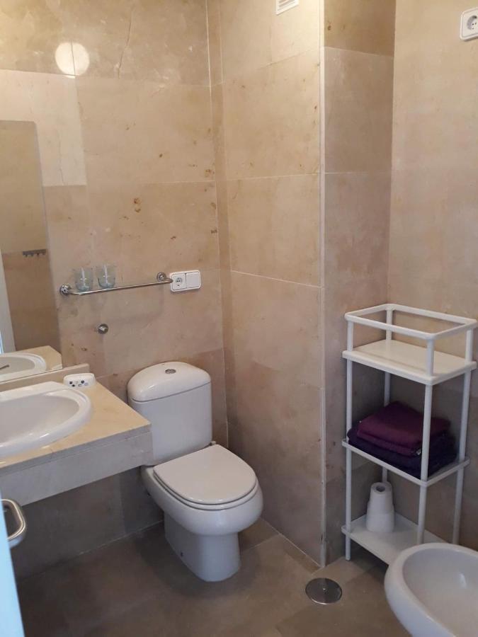 Beautiful Apartment In Duquesa Suites And Gardens Castillo de Sabinillas Eksteriør billede